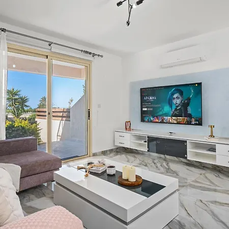 Seacrest Garden By Nomads