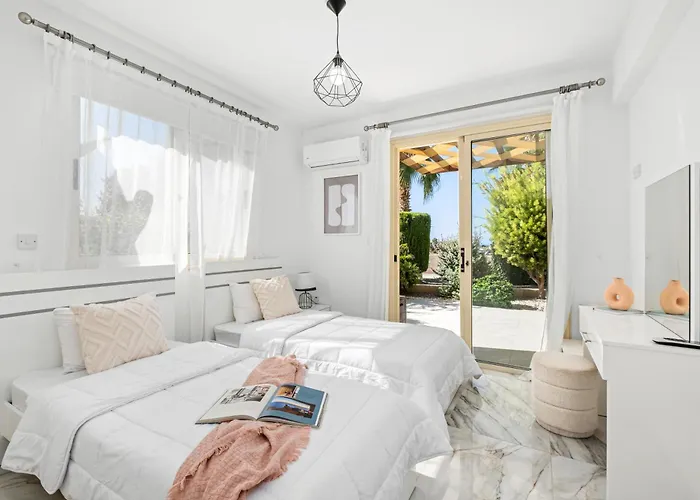 Seacrest Garden By Nomads *