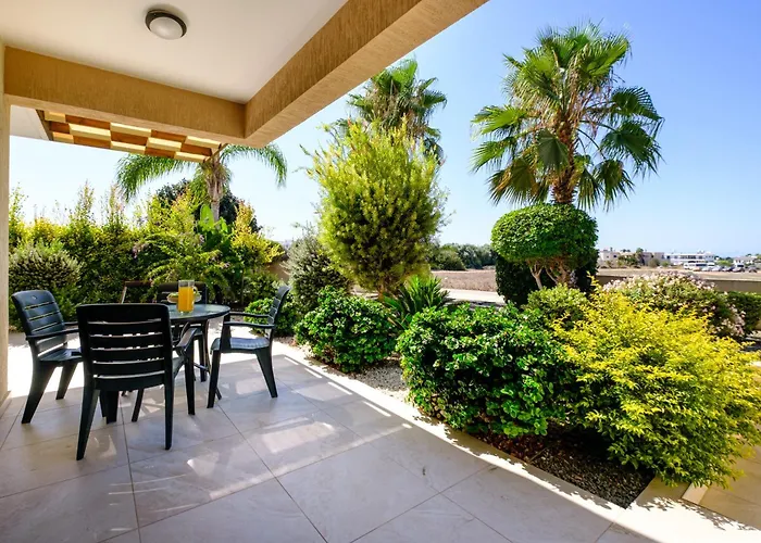 Seacrest Garden By Nomads Paphos